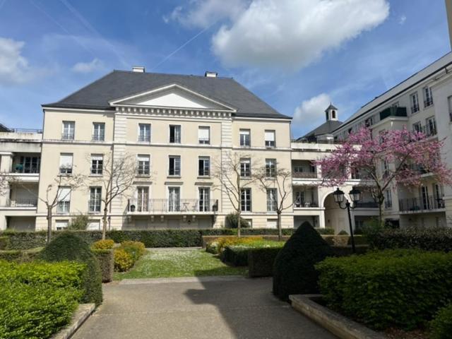 Family Stay - Steps From Disneyland Serris Exterior foto